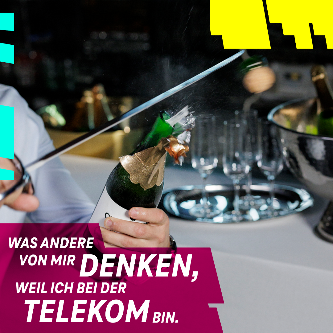 DT_YOUNG_Q4_ChampagnerMotiv_Instagram_FeedAd_Carousel_001